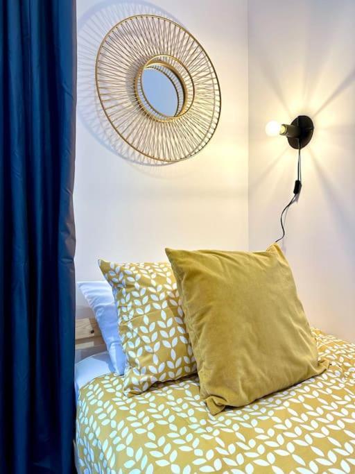 Massive New 8 Bedroom House Sleeps Up To 21 - Accepts Groups - Great Location - Free Parking - Fast Wifi - Smart Tvs - Sleeps Up To 21 People - Close To Bournemouth & Poole Town Centre & Sandbanks 외부 사진